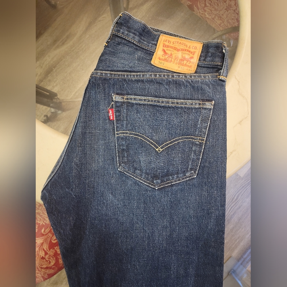 Levi's men's 501 relaxed fit 36 X 34